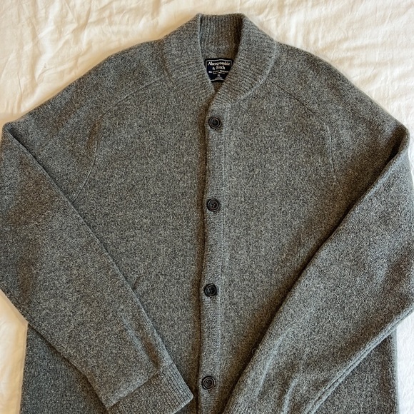 Abercrombie & Fitch Cardigan - Picture 4 of 5